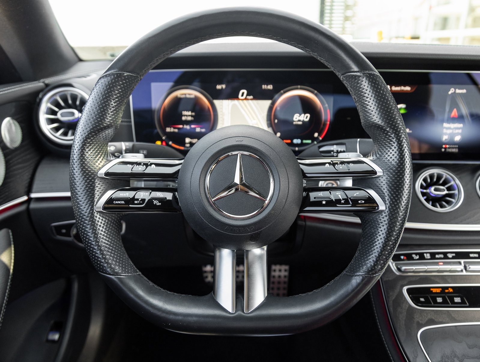 Used 2022 Mercedes-Benz E 450 Coupe image 13