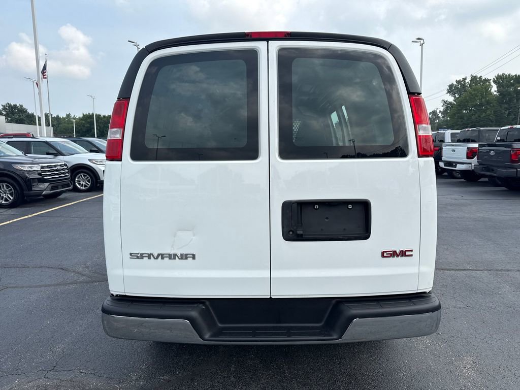 Used 2023 GMC Savana 2500 w/ Driver Convenience Package image 8