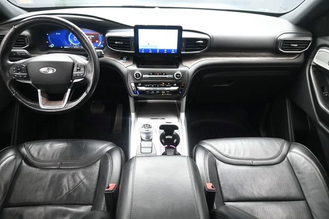 Used 2020 Ford Explorer Platinum AWD/4WD image 22