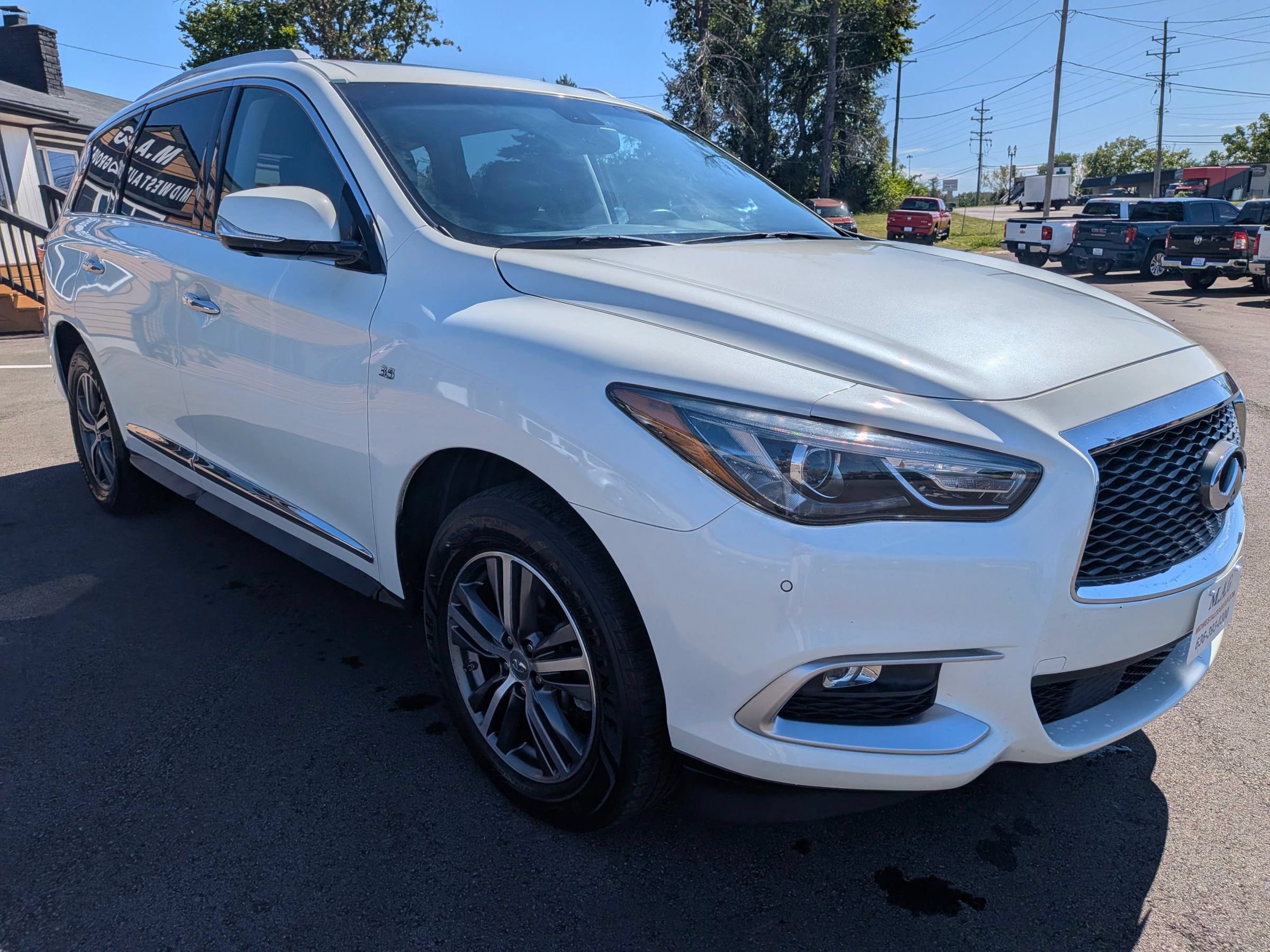 Used 2016 INFINITI QX60 Luxe w/ Premium Plus Package AWD/4WD image 8