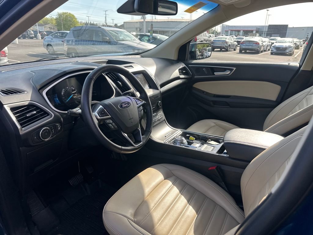 Used 2020 Ford Edge SEL w/ Convenience Package AWD/4WD image 9