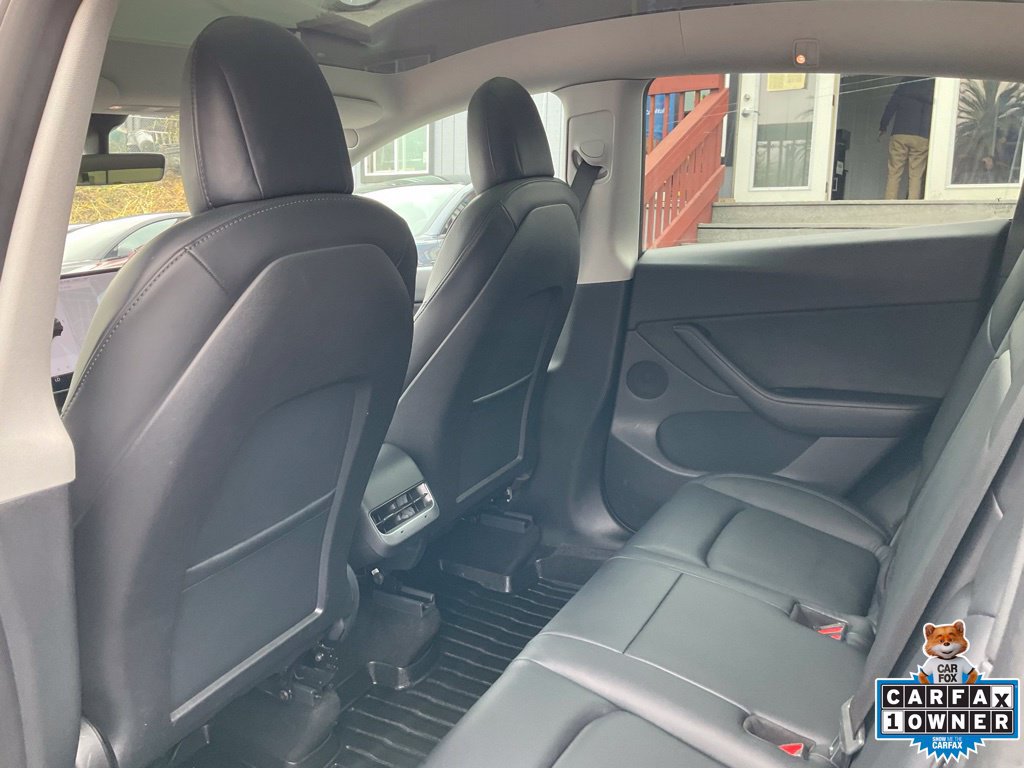 Used 2022 Tesla Model Y Performance AWD/4WD image 26