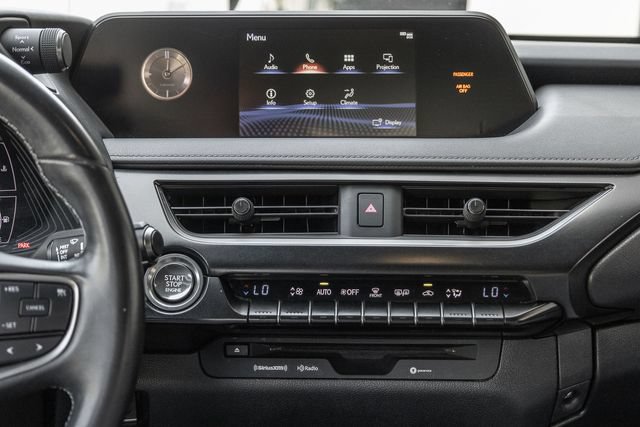 Used 2019 Lexus UX 200 w/ Accessory Package FWD image 7