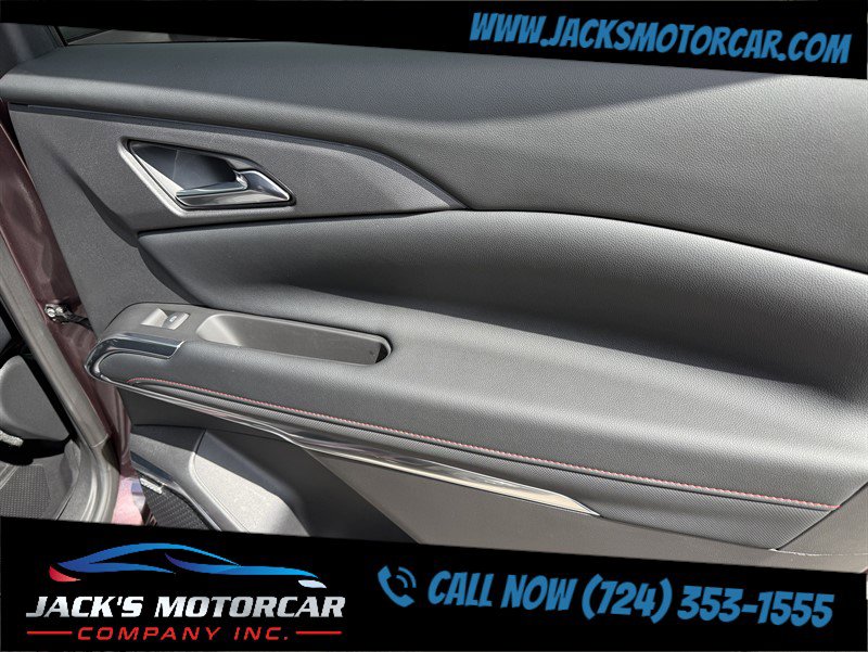 Used 2024 Chevrolet Traverse RS w/ LPO, Floor Liner Package image 18