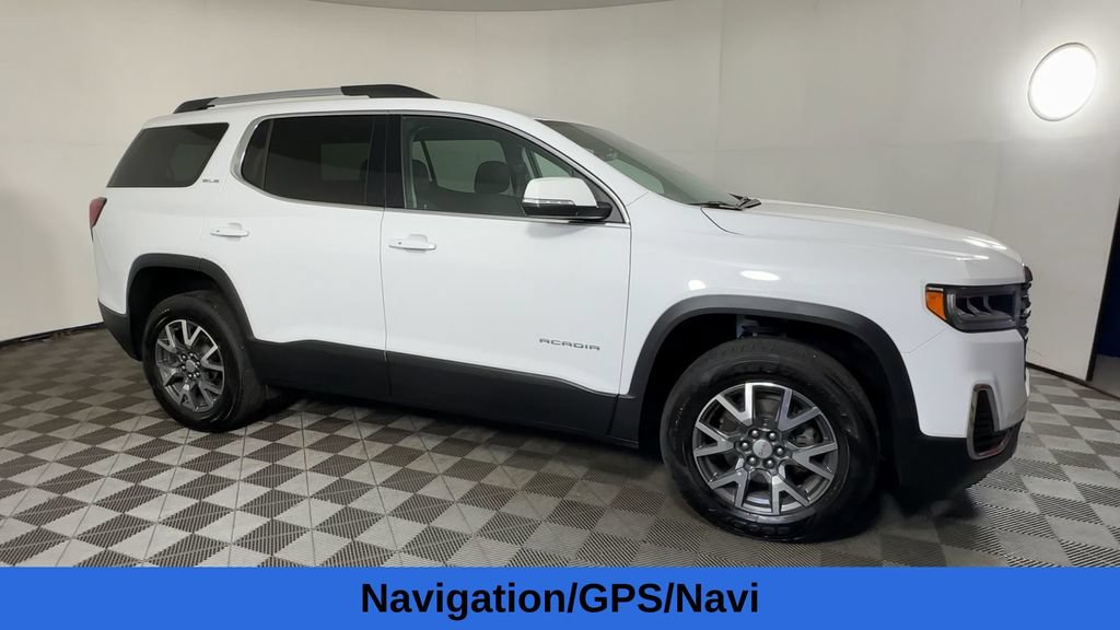 Certified 2023 GMC Acadia SLE w/ Driver Convenience Package FWD image 3