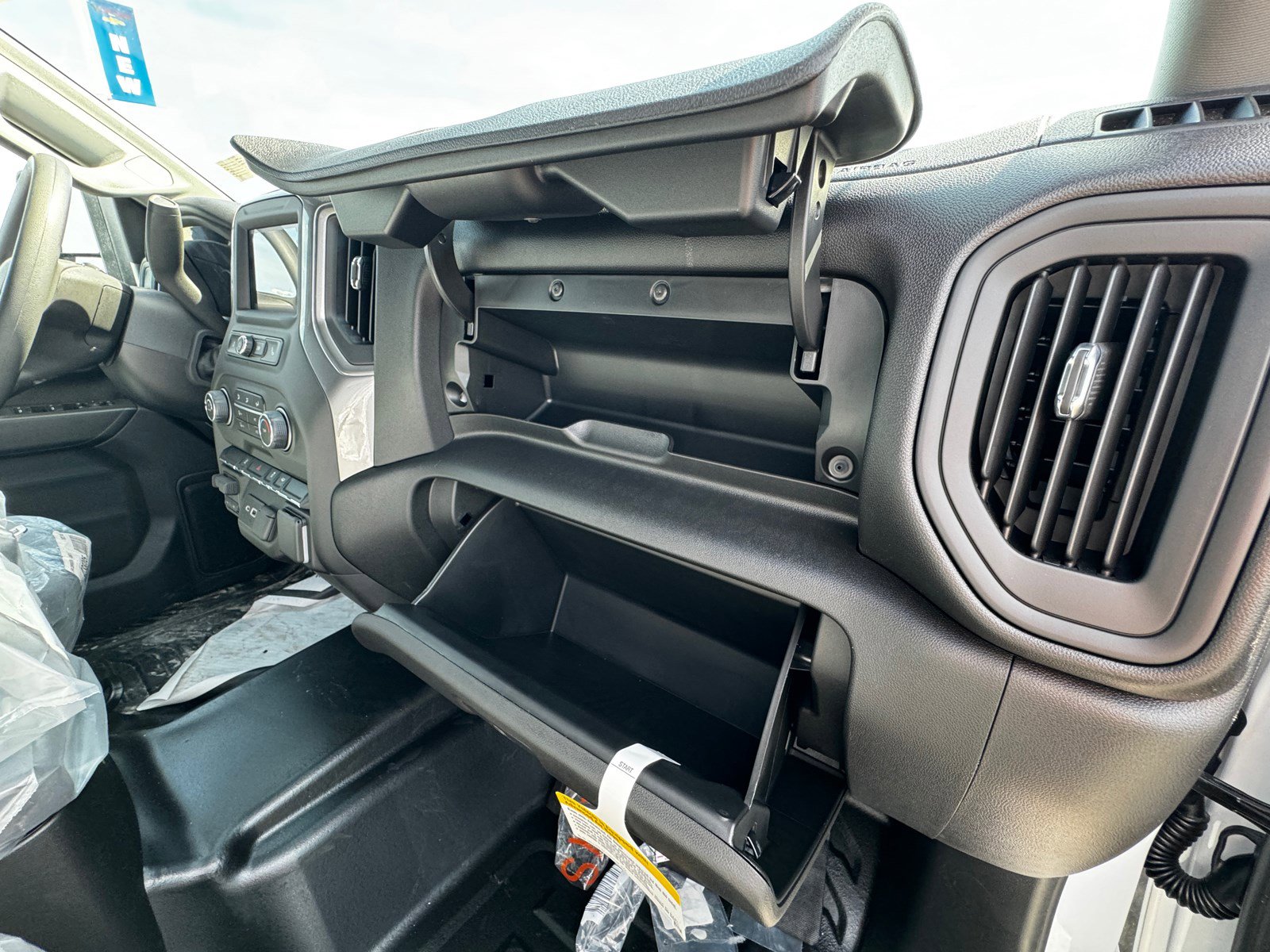 New 2024 Chevrolet Silverado 2500 W/T w/ WT Convenience Package image 13