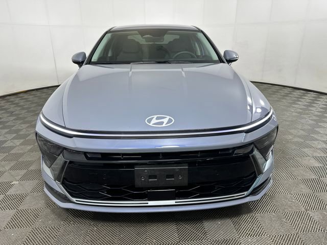 Used 2025 Hyundai Sonata SE FWD image 8