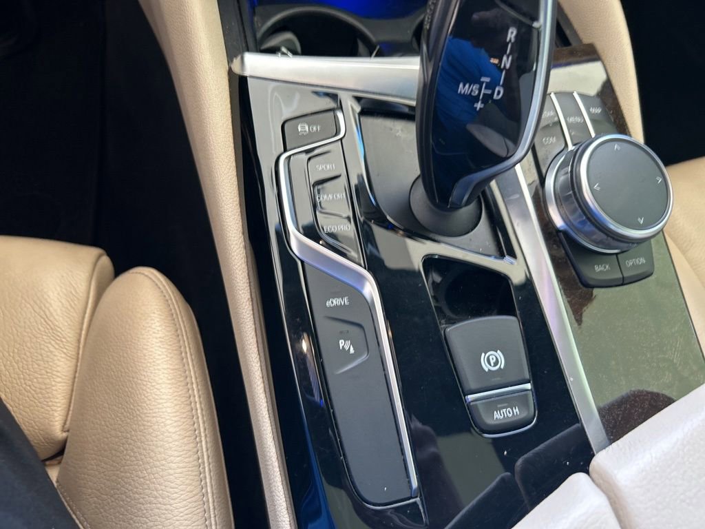 Used 2018 BMW 530e xDrive image 49