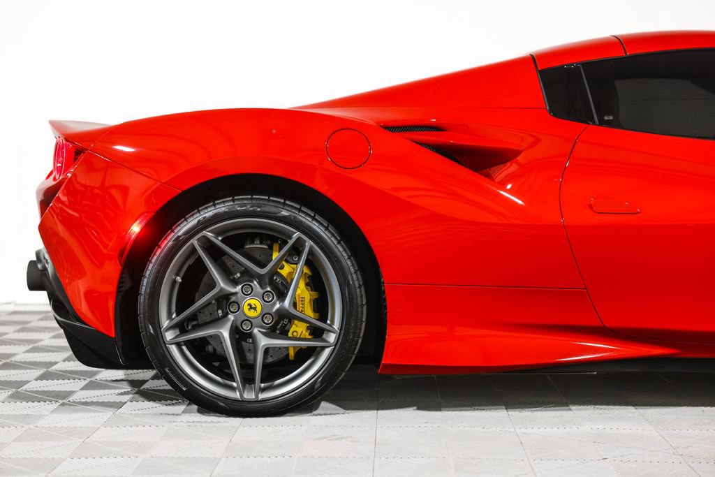 Used 2023 Ferrari F8 Tributo RWD image 3