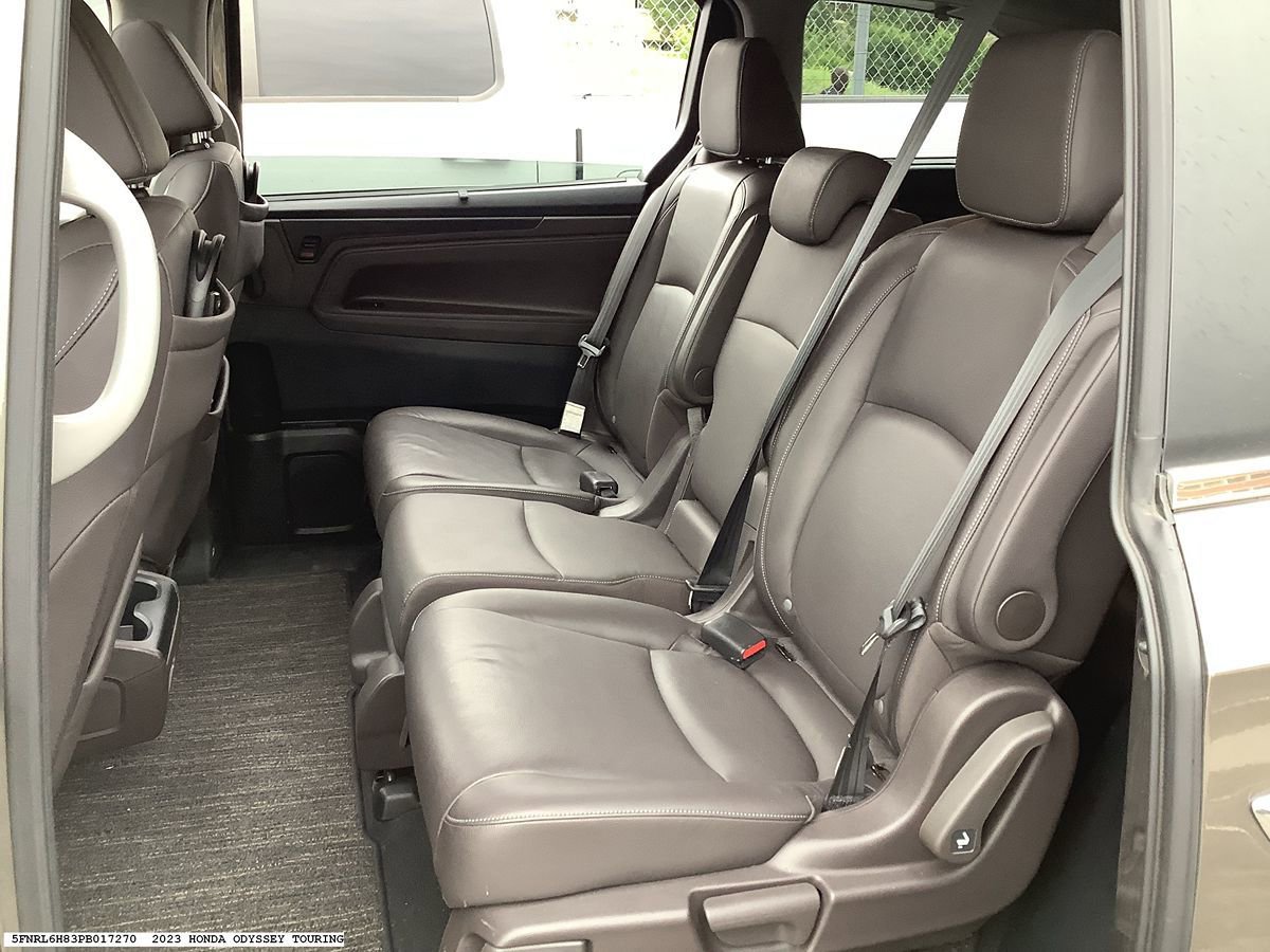 Used 2023 Honda Odyssey Touring image 13