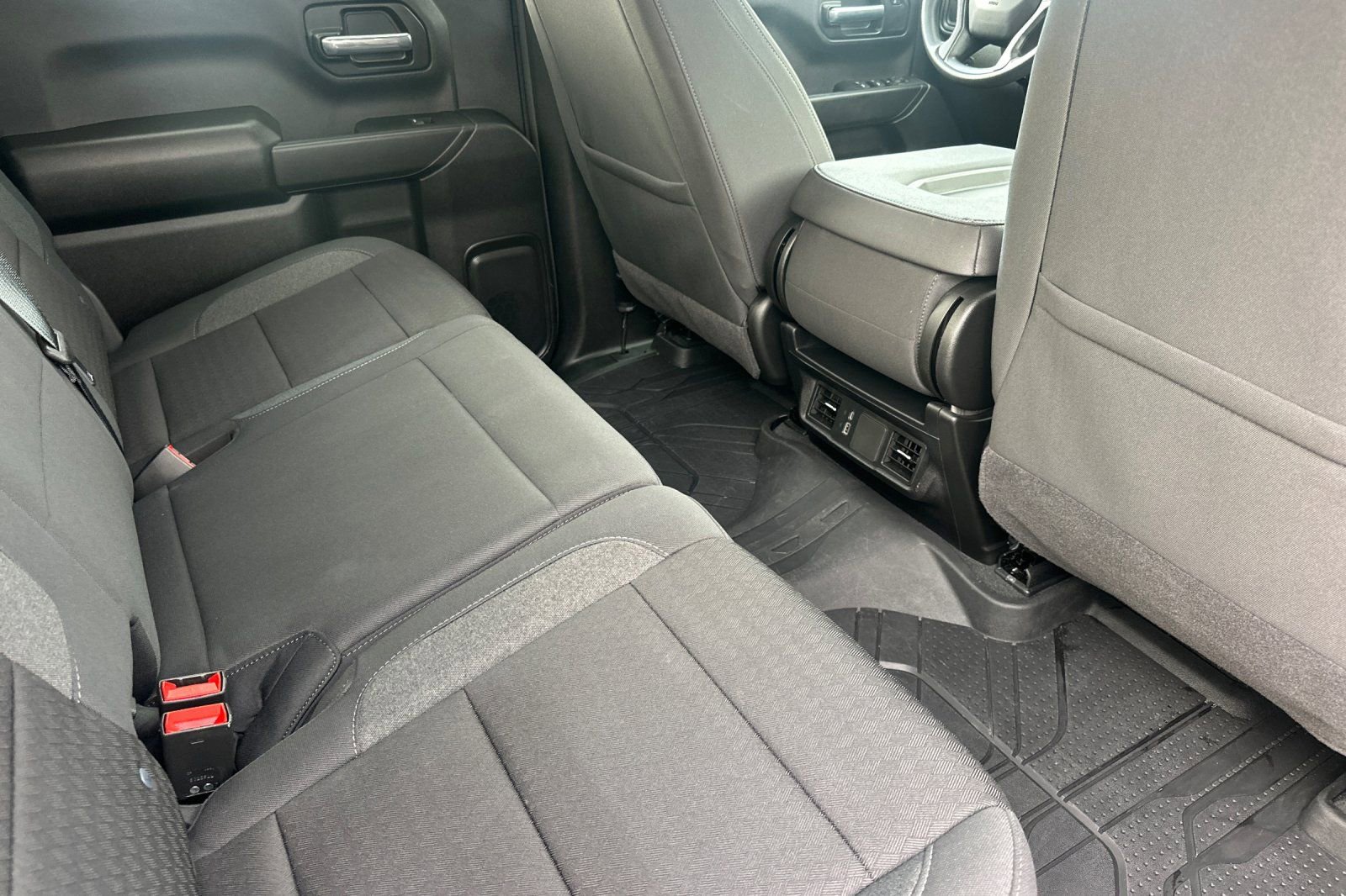 Used 2026 Chevrolet Silverado 1500 Custom w/ Turbomax Blackout Package image 18