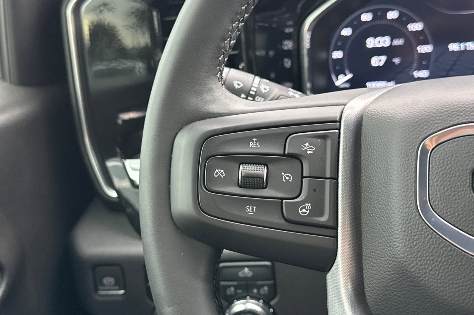 Used 2024 GMC Sierra 1500 Elevation w/ LPO, Elevation Black Package image 33