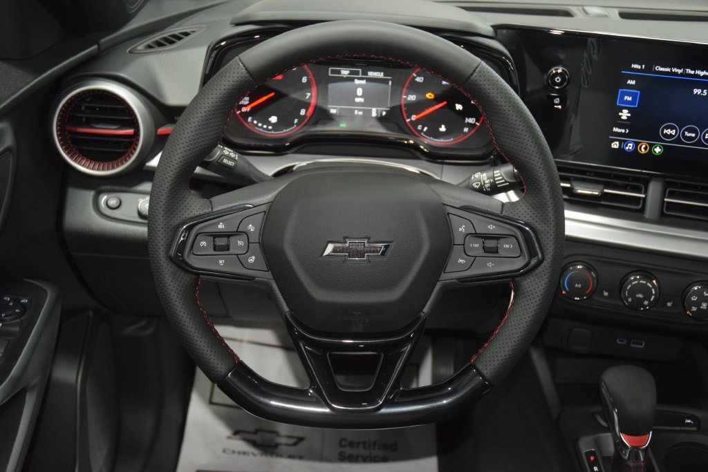 New 2026 Chevrolet Trax RS w/ Sunroof Package FWD image 34