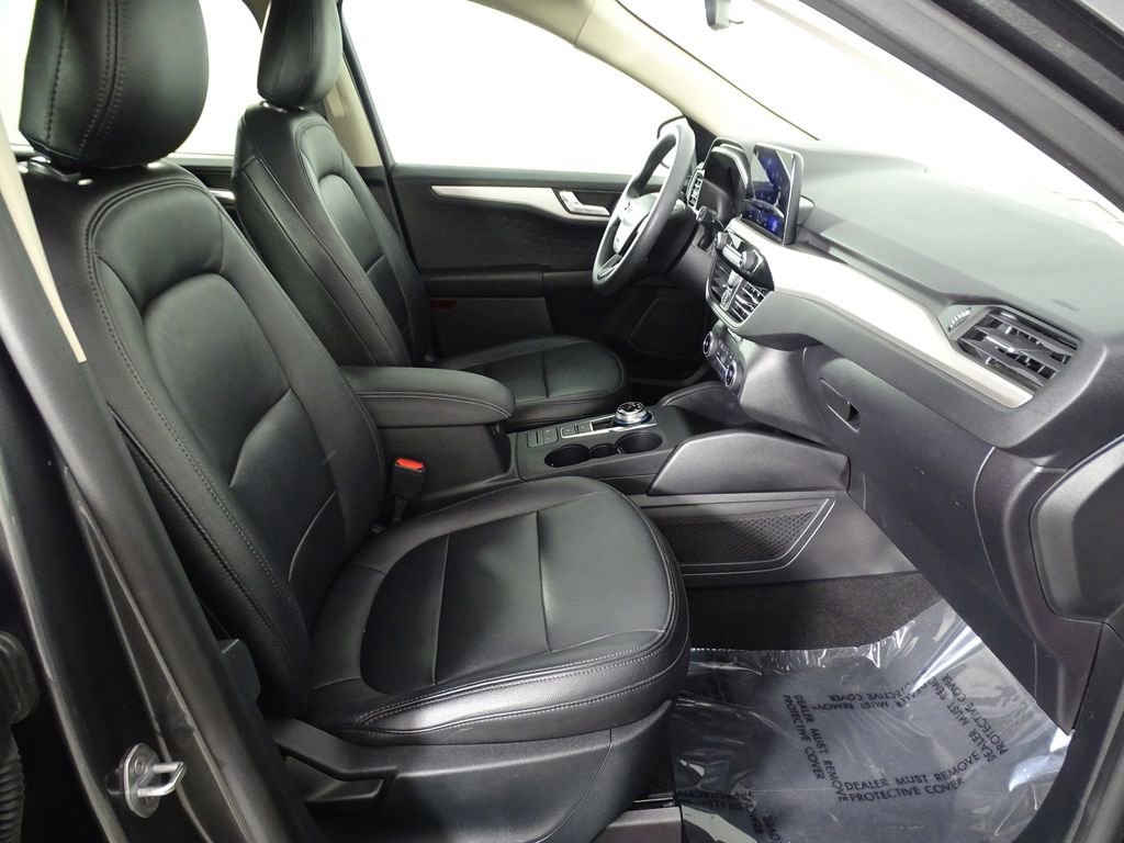 Used 2020 Ford Escape SE image 14