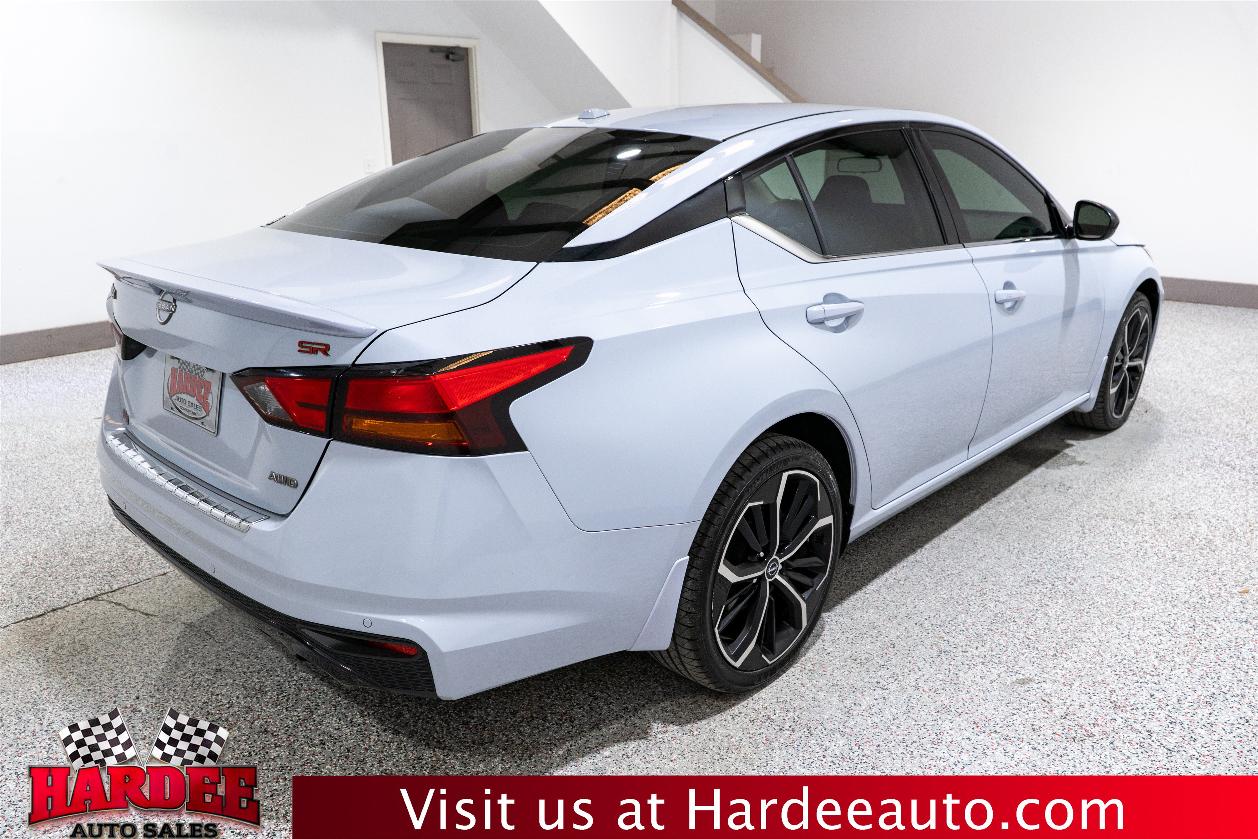 Used 2023 Nissan Altima 2.5 SR w/ SR Premium Package AWD/4WD image 5