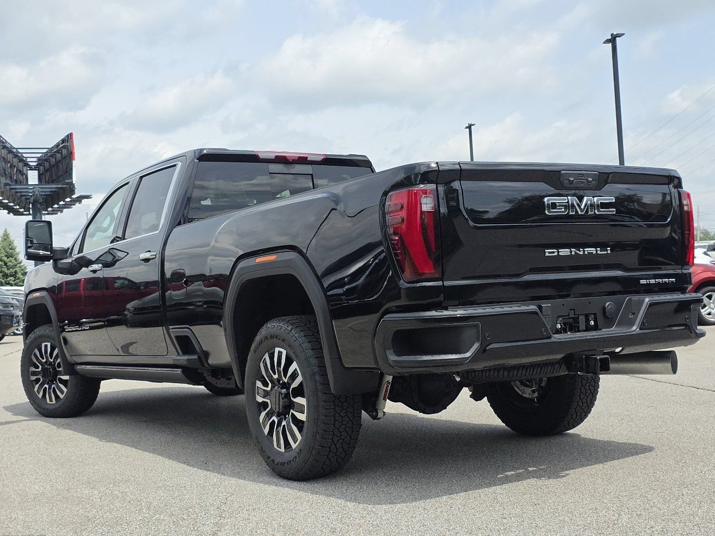 New 2026 GMC Sierra 3500 Denali Ultimate AWD/4WD image 16