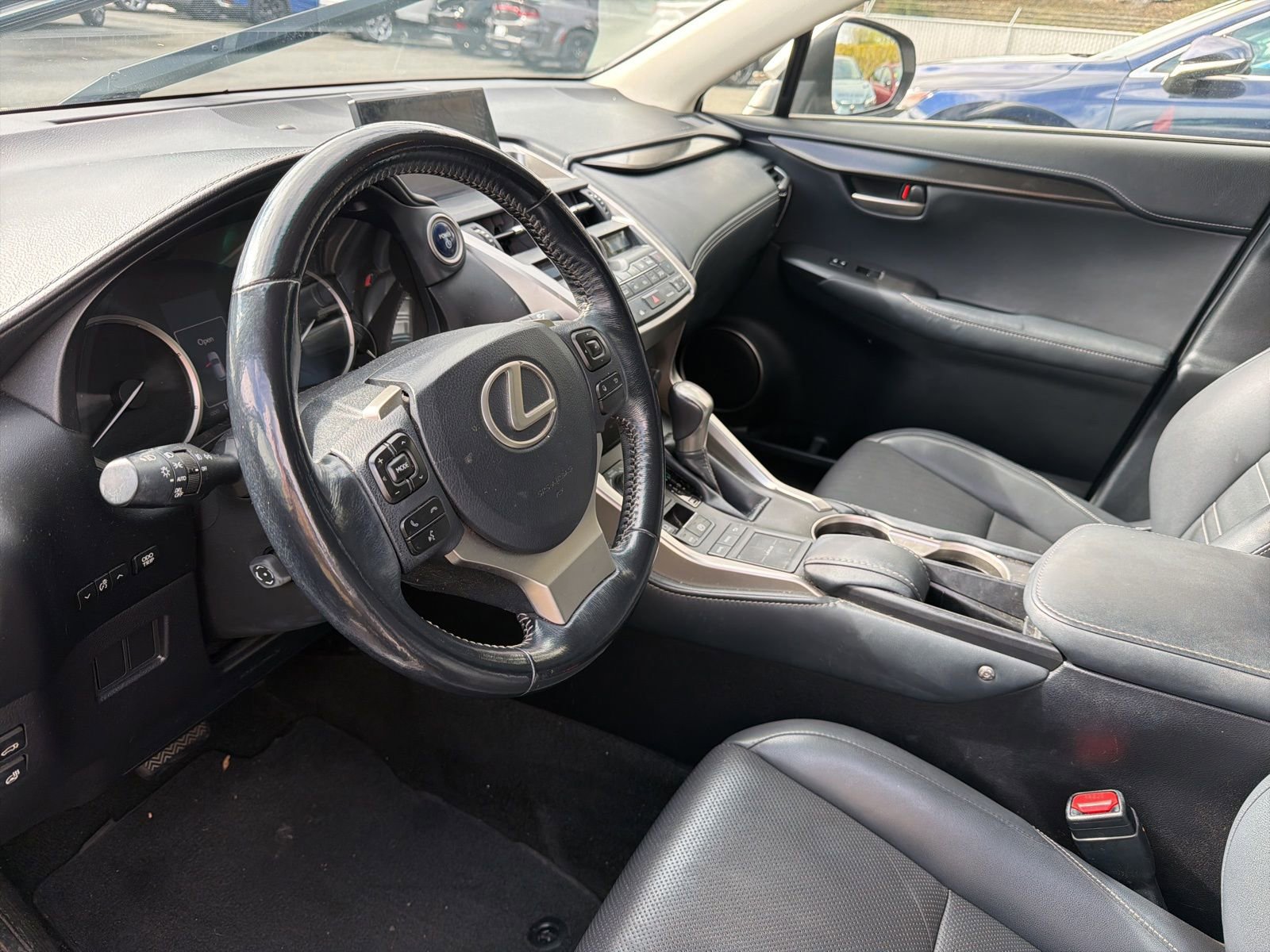 Used 2015 Lexus NX 300h AWD w/ Premium Package image 4