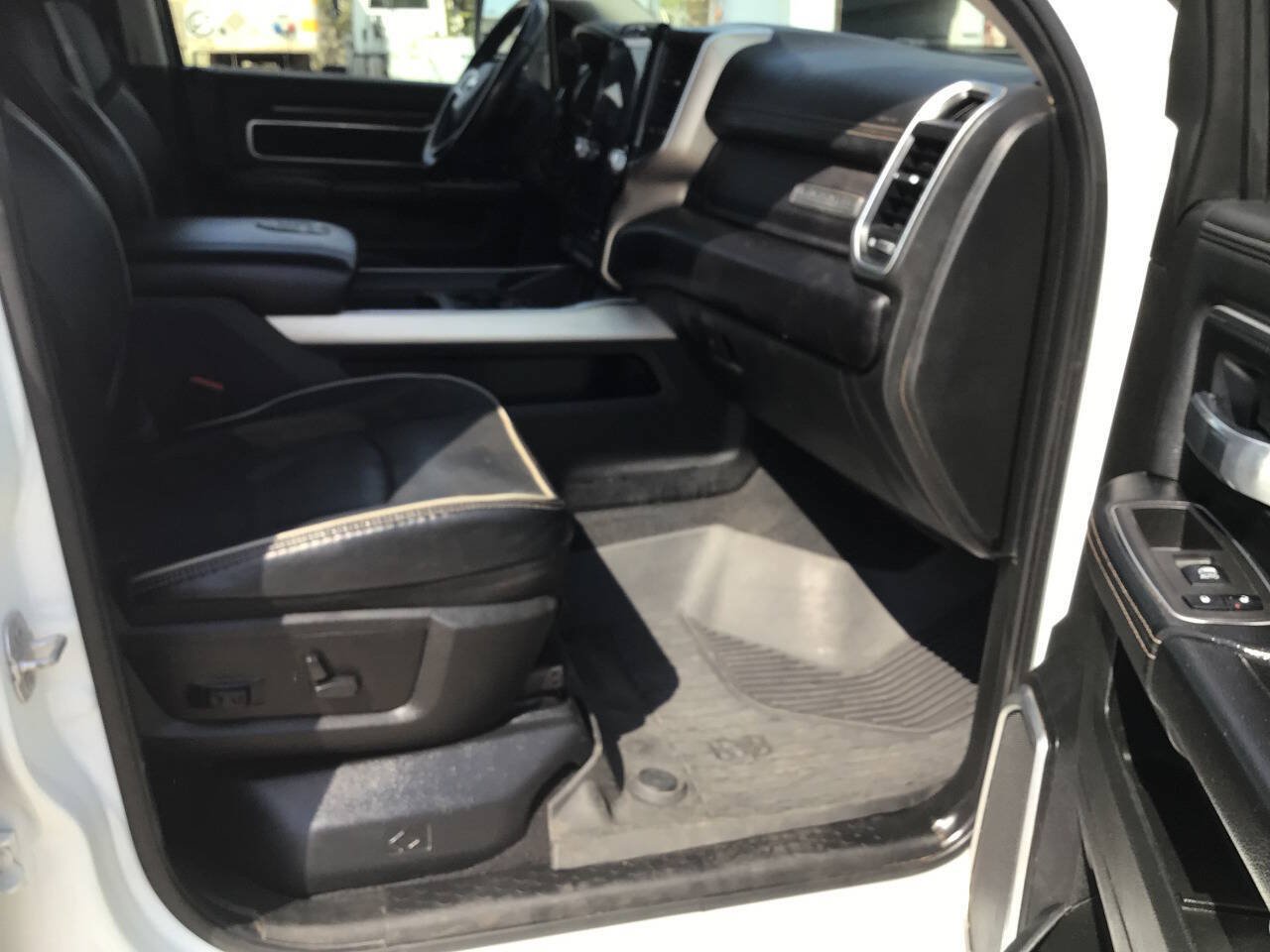 Used 2023 RAM 2500 Laramie AWD/4WD image 20