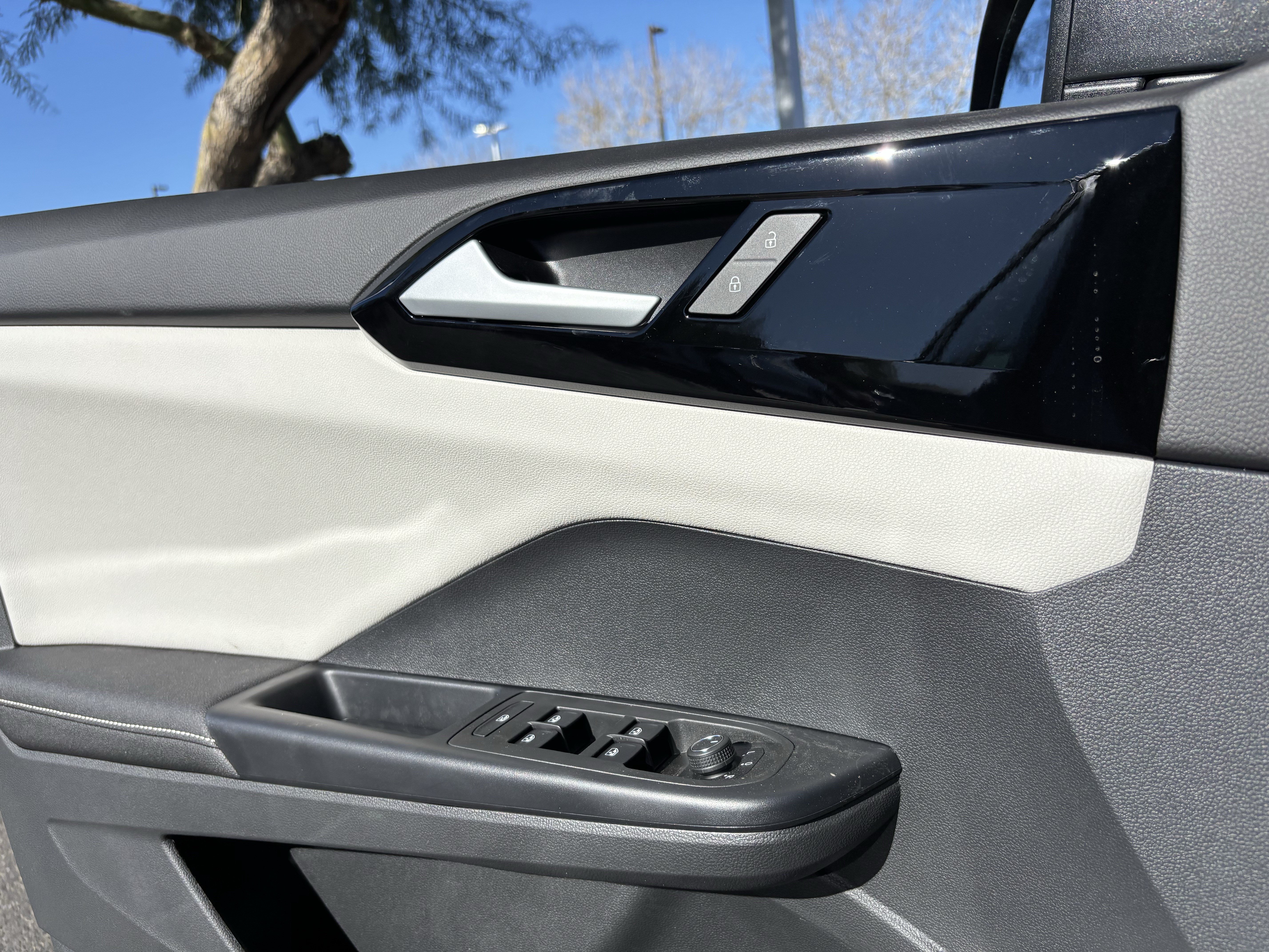 New 2026 Volkswagen Taos S FWD image 18