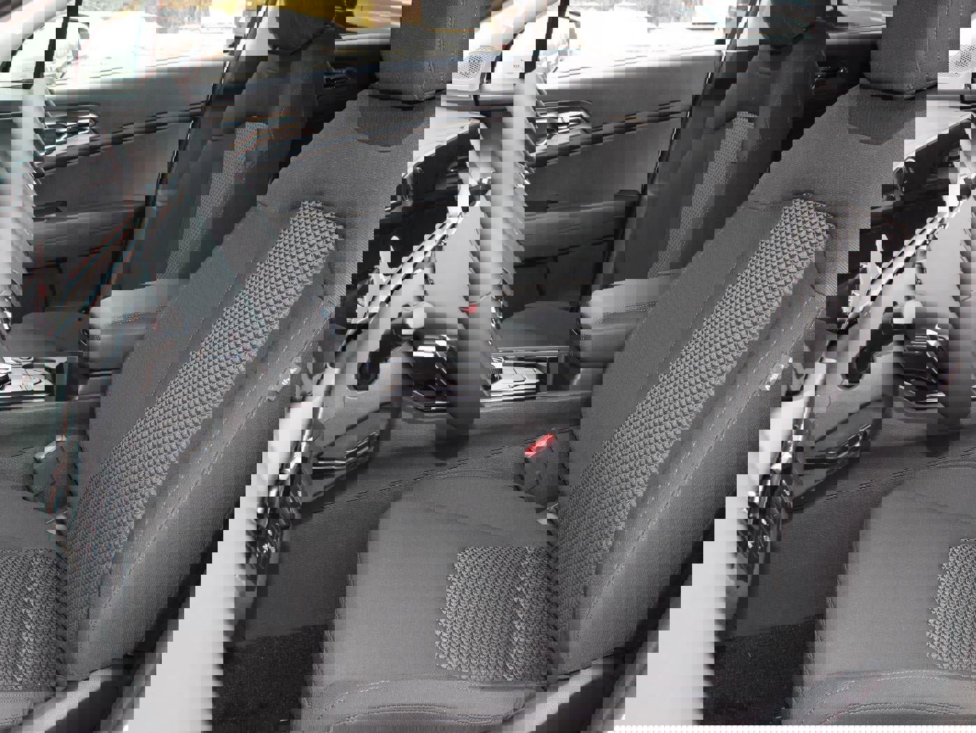 New 2026 Kia Sportage S image 18