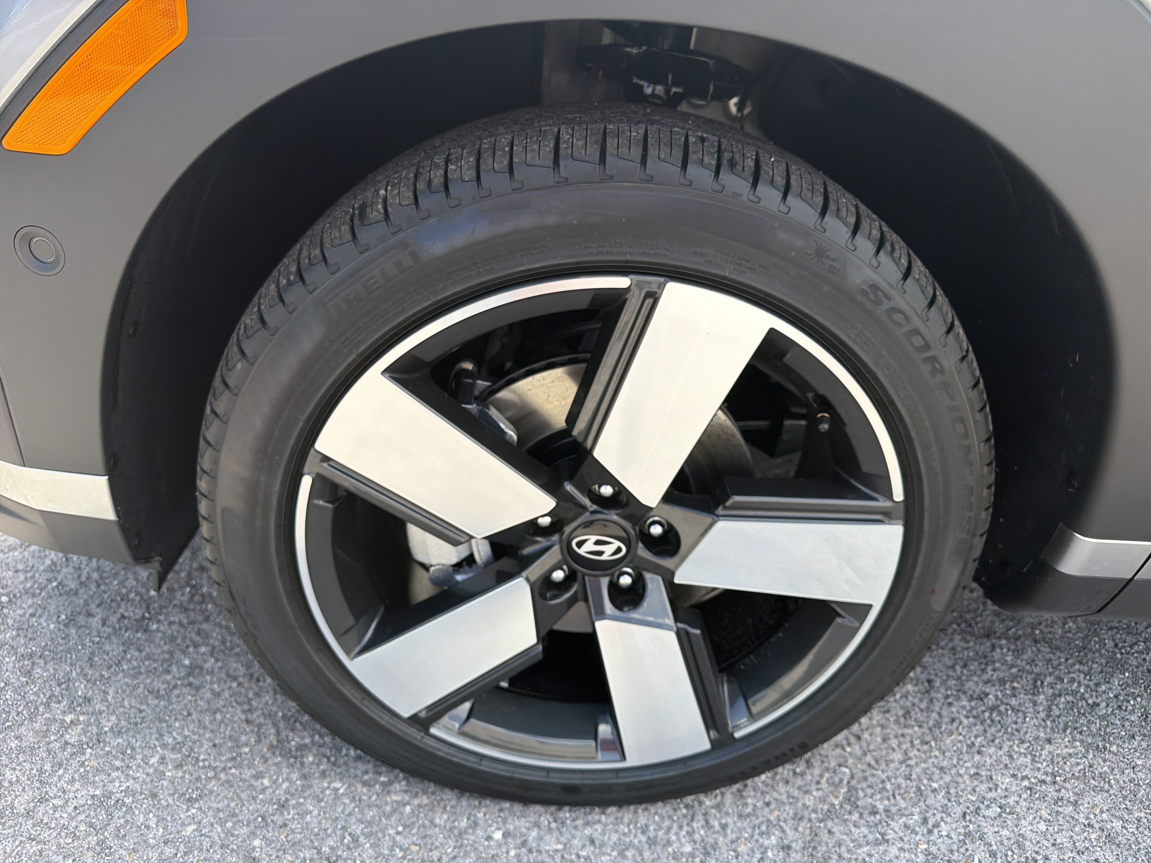 New 2027 Hyundai Santa Fe Limited AWD/4WD image 13