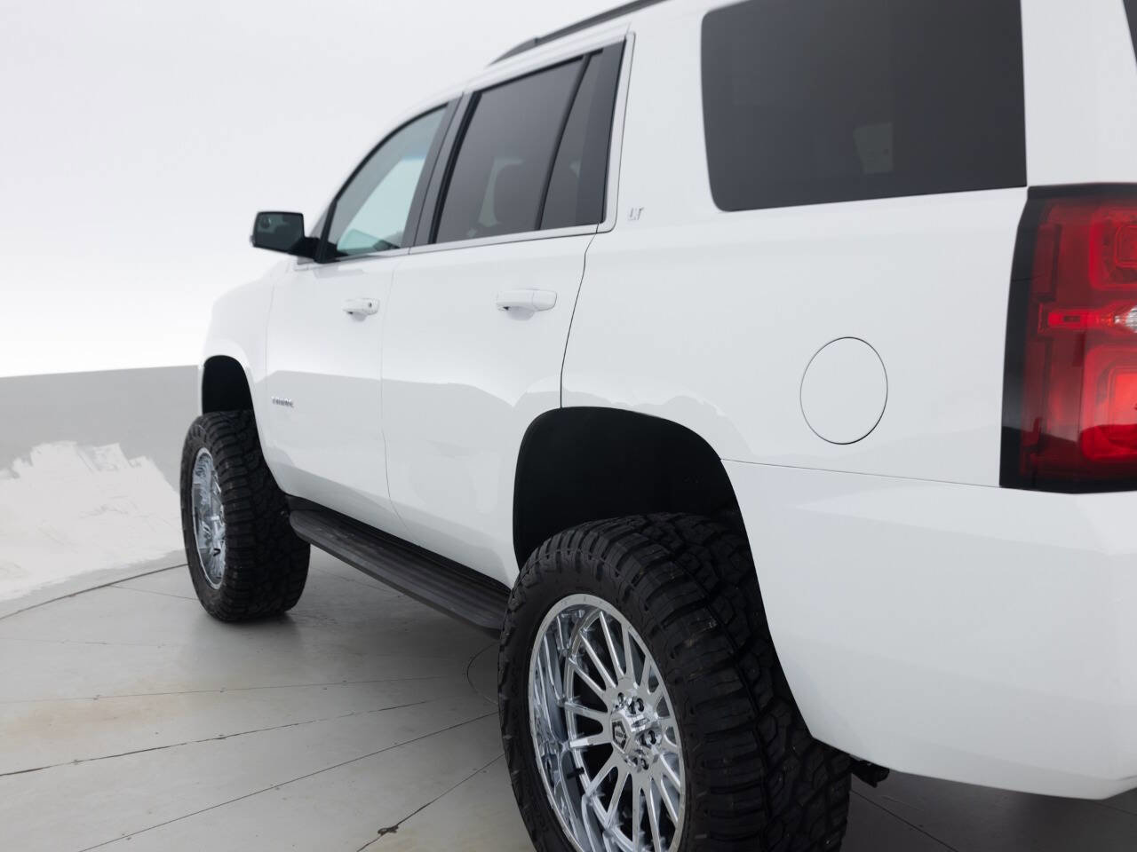 Used 2015 Chevrolet Tahoe LT AWD/4WD image 13