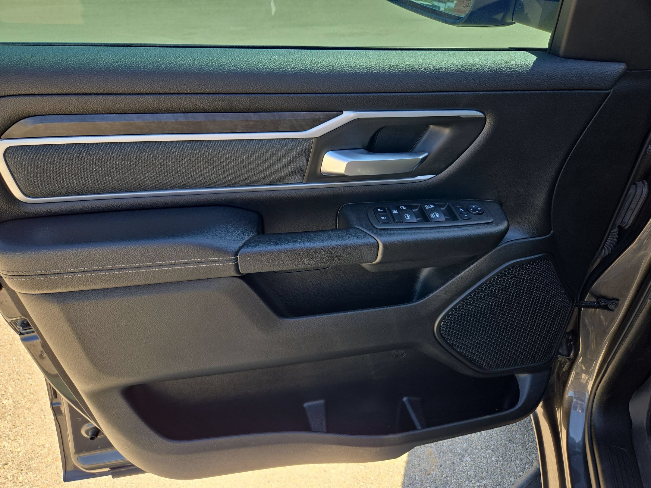 Used 2022 RAM 1500 Big Horn RWD image 11
