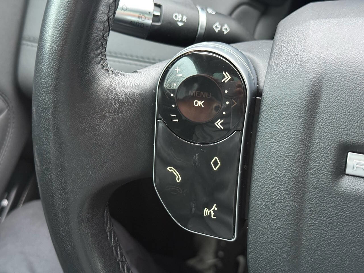 Used 2020 Land Rover Range Rover Evoque S image 45