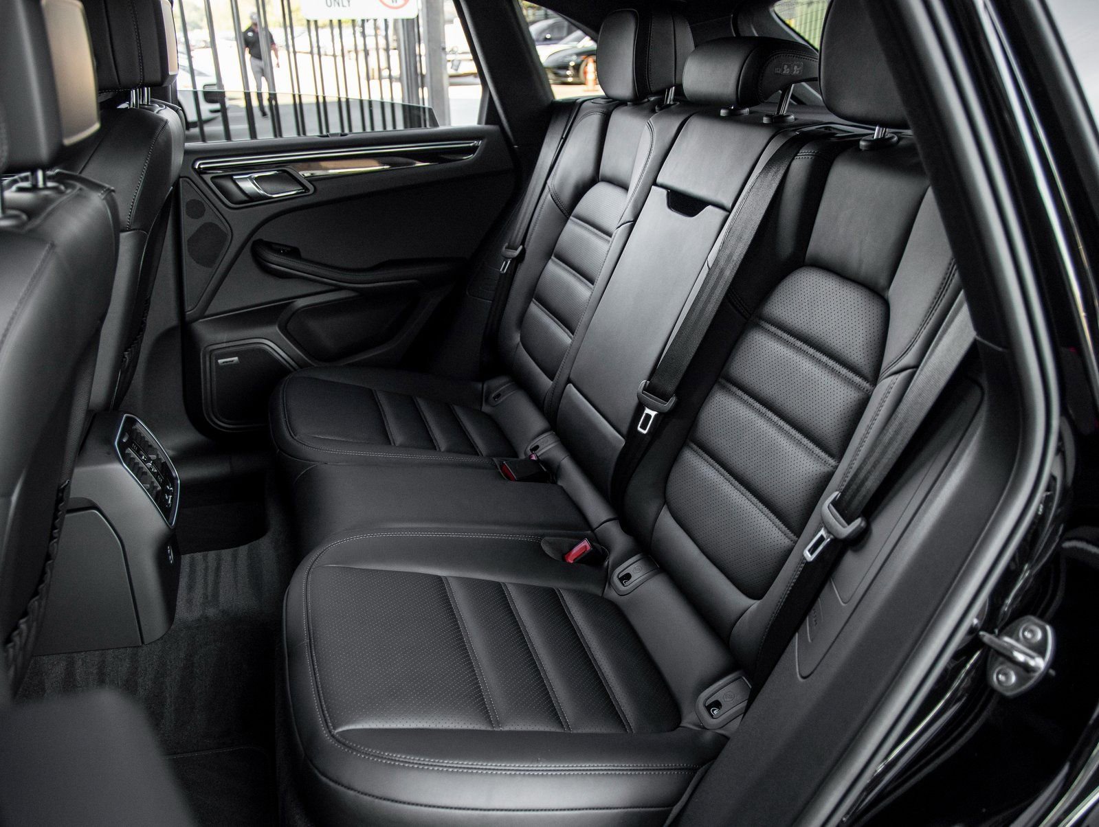 Used 2026 Porsche Macan S image 33