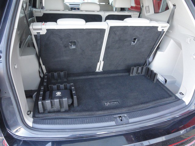 Used 2021 Volkswagen Atlas SEL R-Line image 12