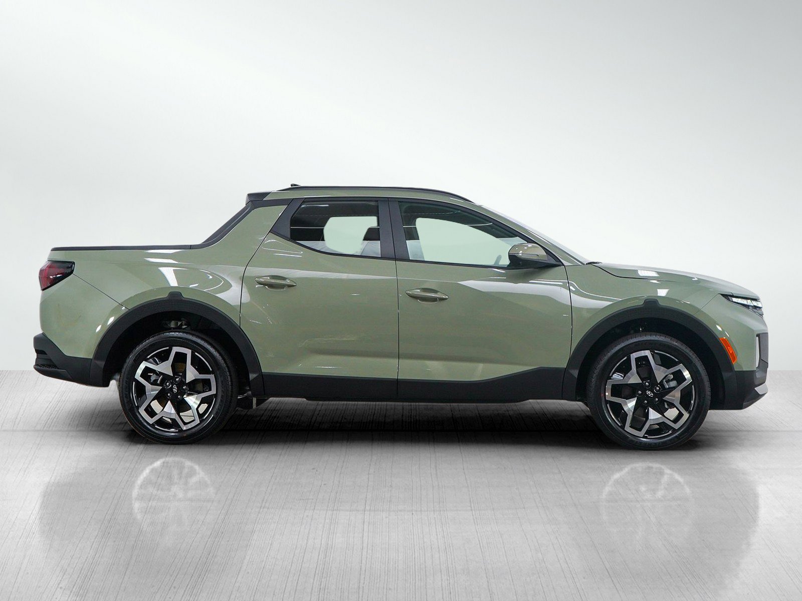 Used 2024 Hyundai Santa Cruz Limited image 6