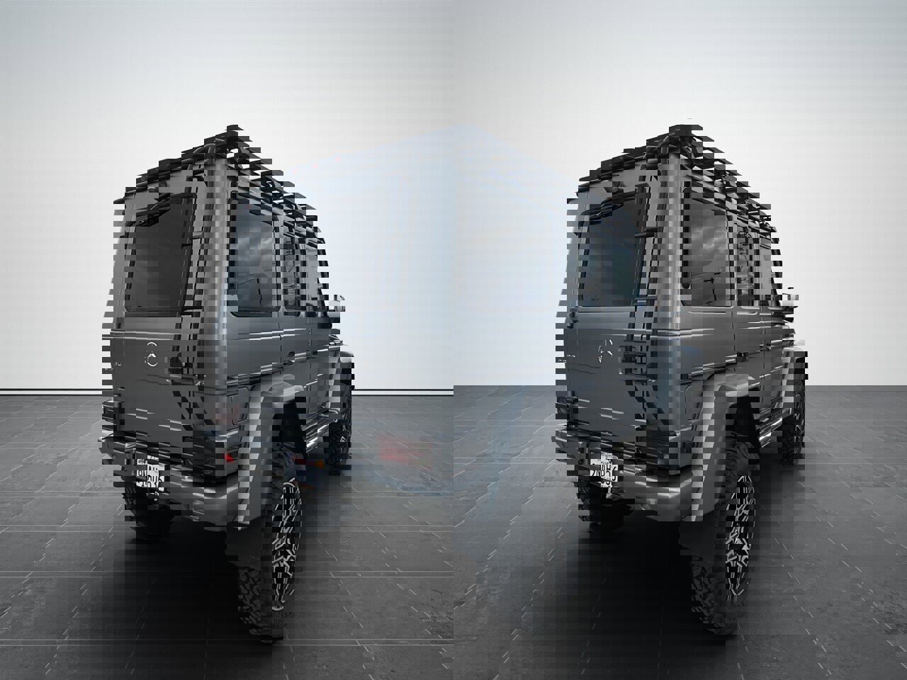 Used 2017 Mercedes-Benz G 550 Squared image 7