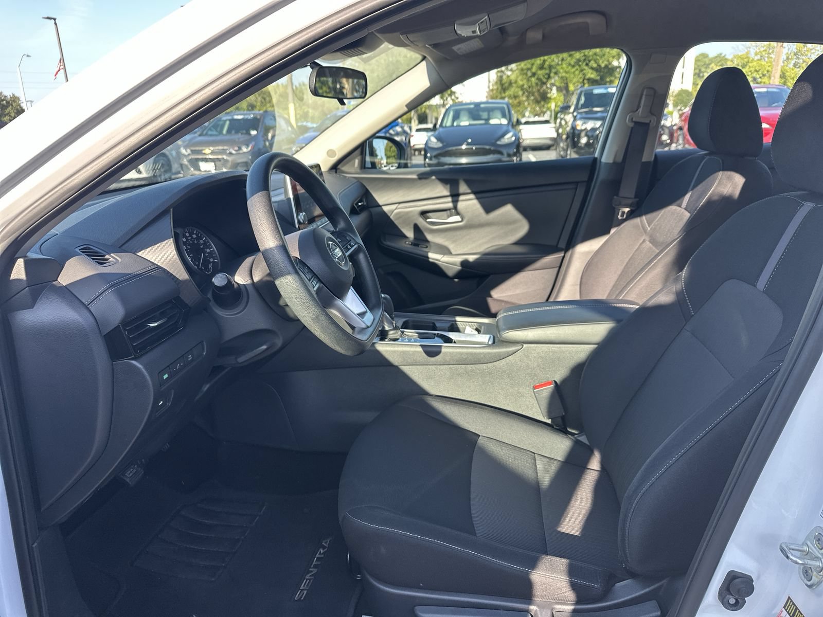 Used 2023 Nissan Sentra SV FWD image 16