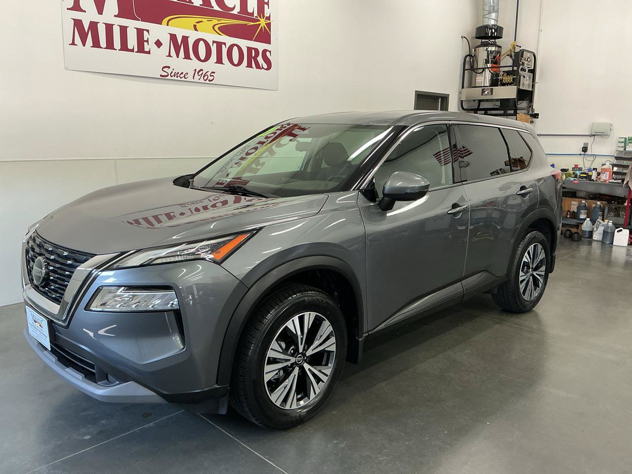 Used 2021 Nissan Rogue SV AWD/4WD image 3
