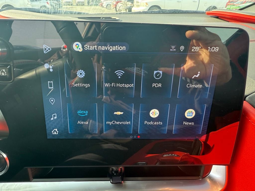 New 2025 Chevrolet Corvette Stingray Preferred Cpe w/ 2LT image 11