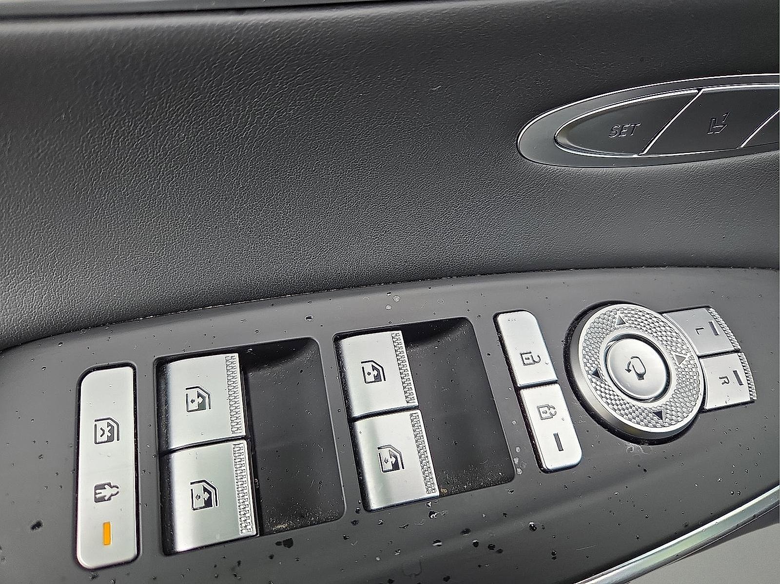 Used 2024 Genesis GV70 3.5T Sport image 15