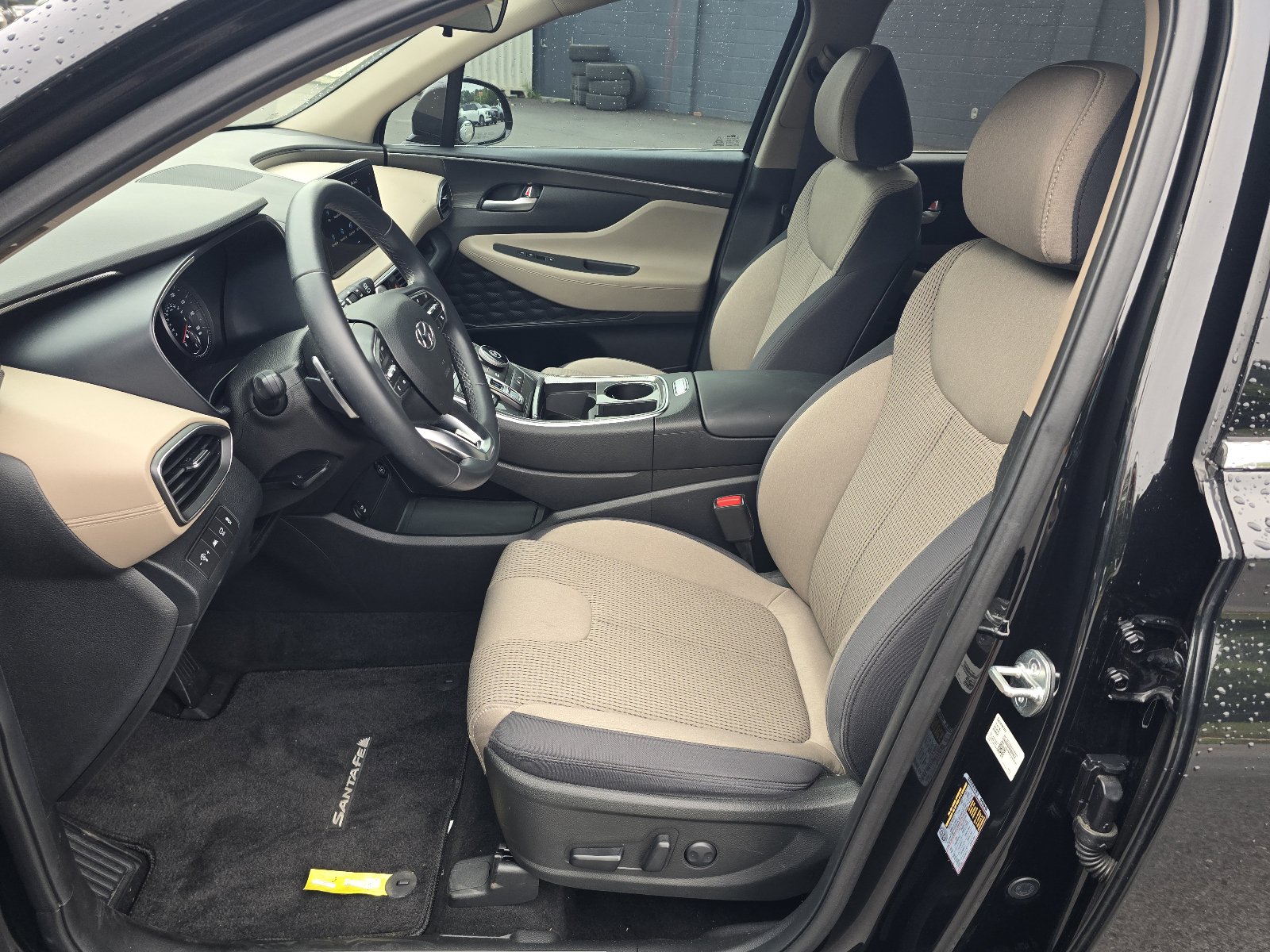 Used 2023 Hyundai Santa Fe SEL FWD image 13