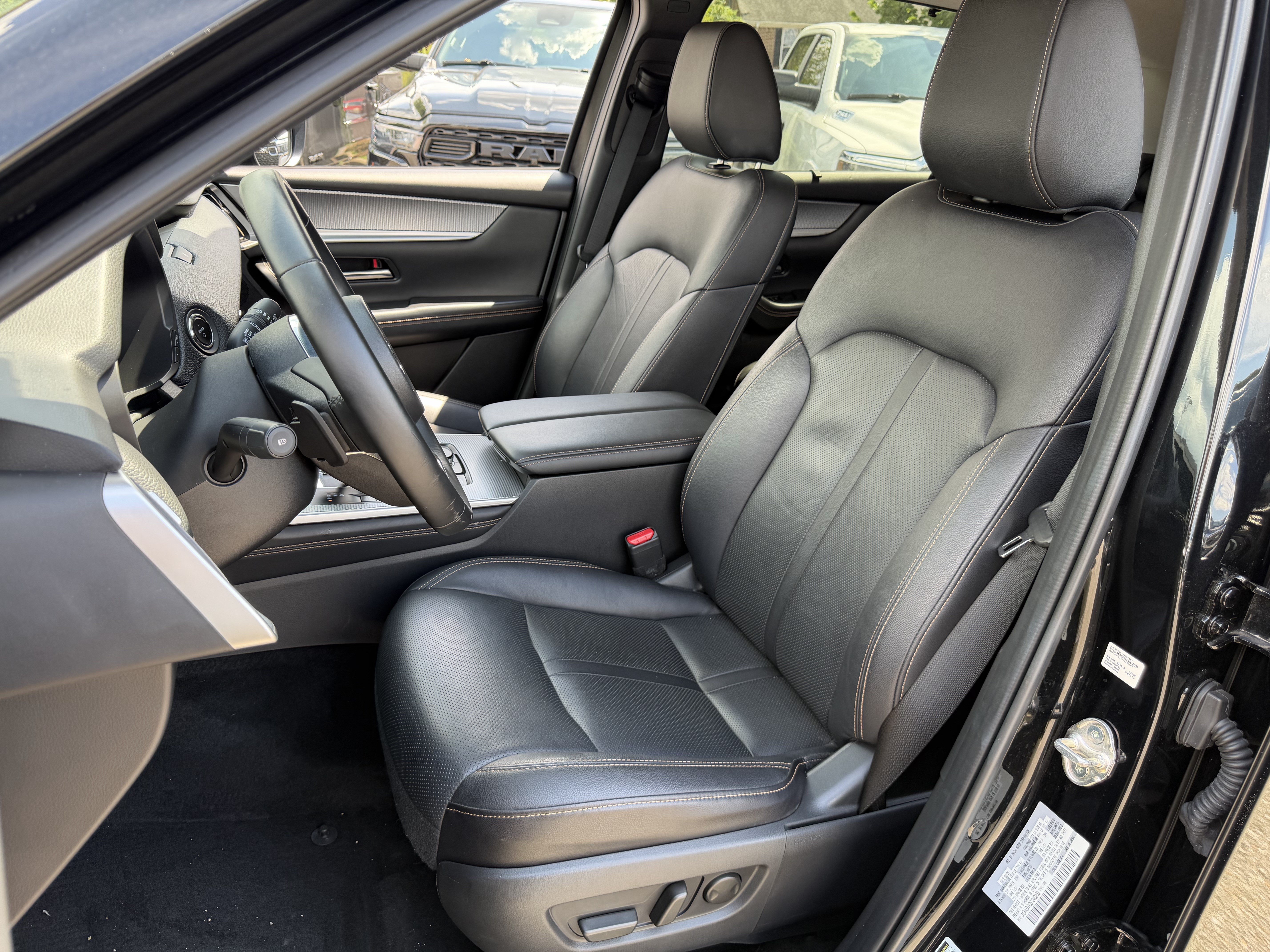 Used 2025 MAZDA CX-90 Plug-In Hybrid w/ Preferred AWD/4WD image 14