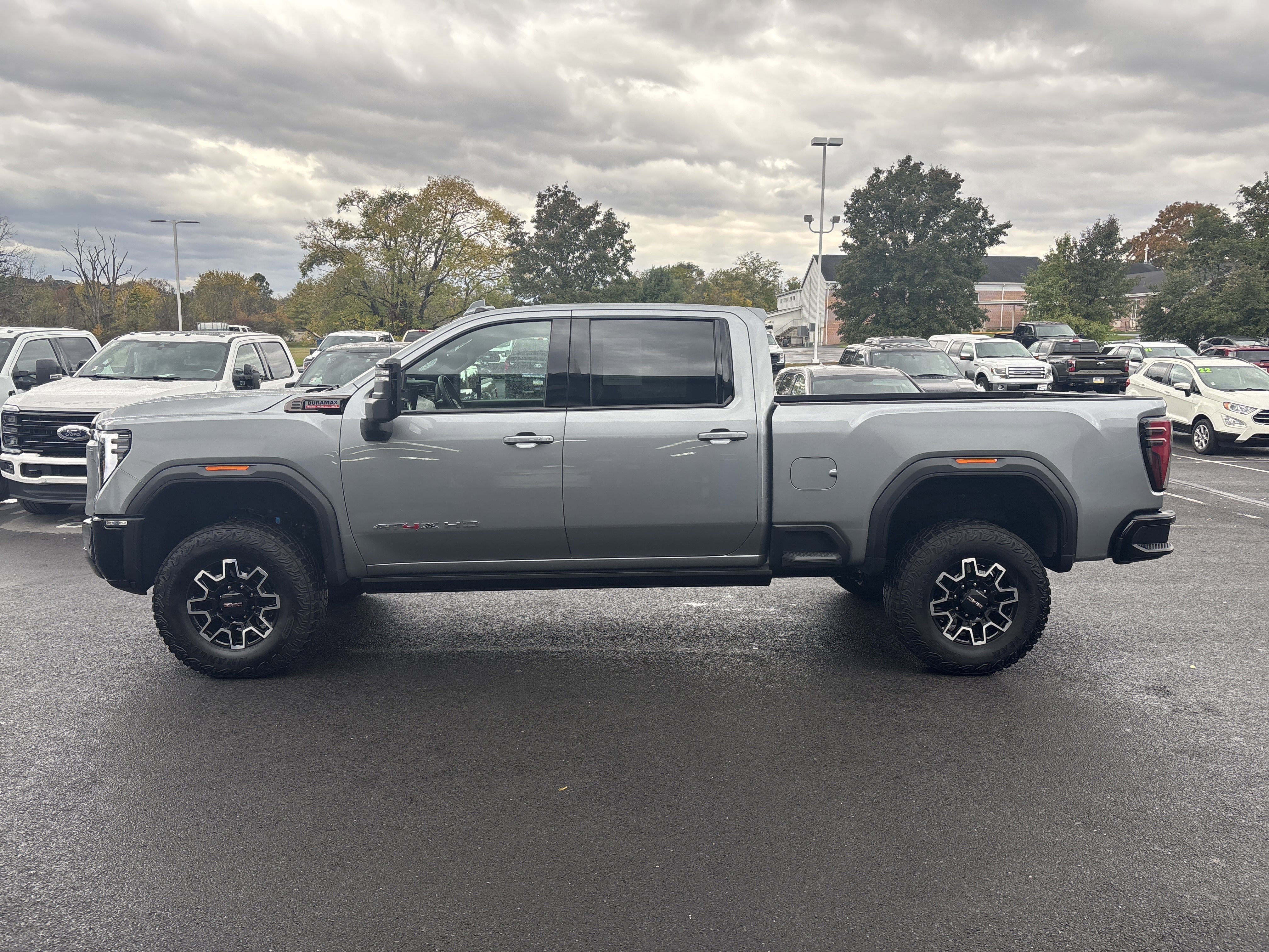 Used 2024 GMC Sierra 2500 AT4X image 7