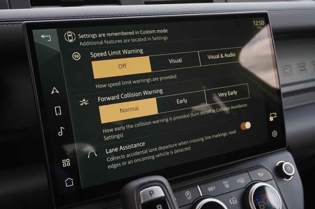 New 2026 Land Rover Defender 110 X-Dynamic SE AWD/4WD image 19