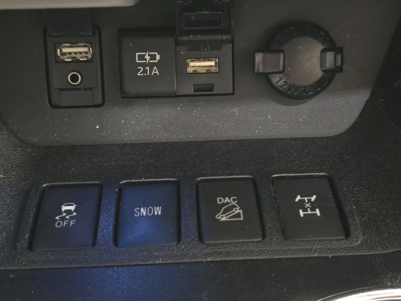 Certified 2019 Toyota Highlander Limited w/ Protection Package #3 image 7