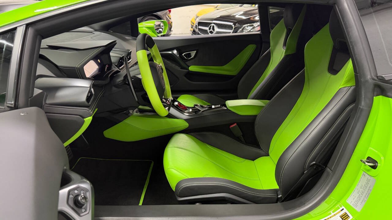 Used 2015 Lamborghini Huracan LP 610-4 AWD/4WD image 39