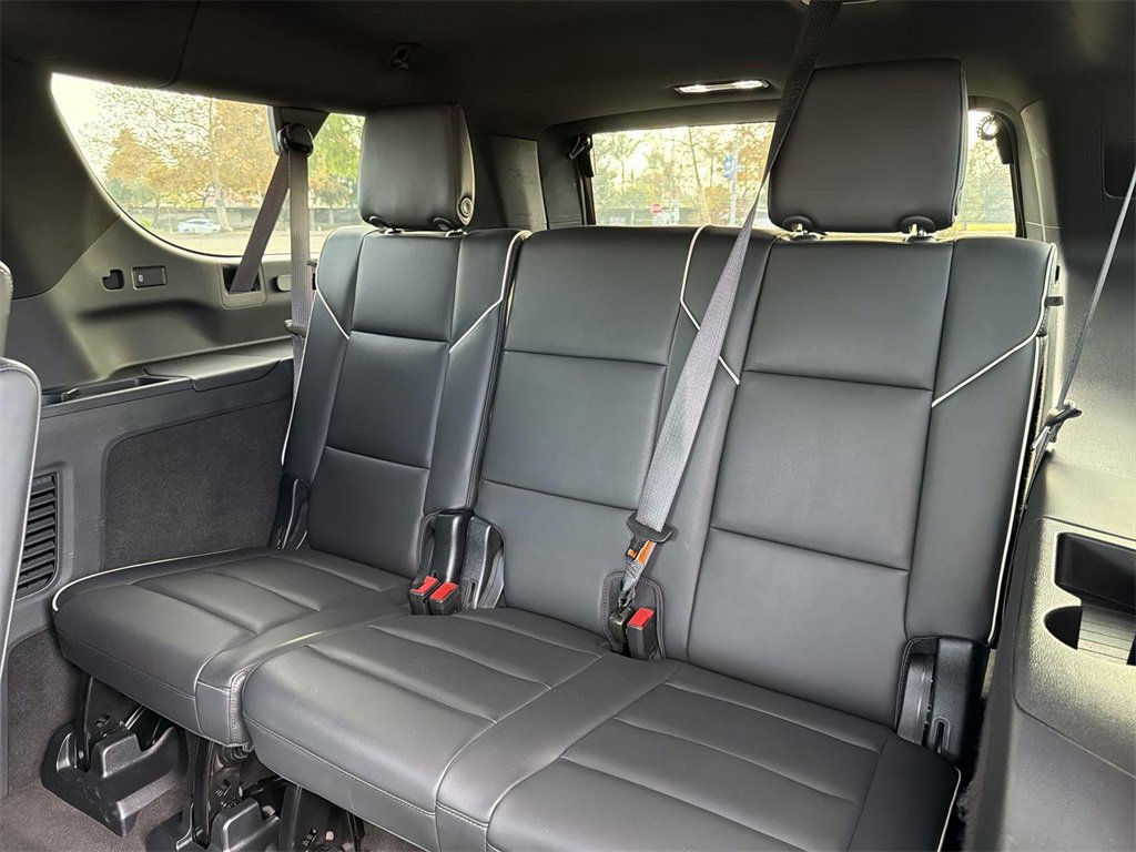 Certified 2023 Cadillac Escalade ESV Sport w/ LPO, ONYX Package image 30