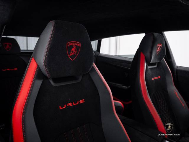 Used 2023 Lamborghini Urus Performante AWD/4WD image 50
