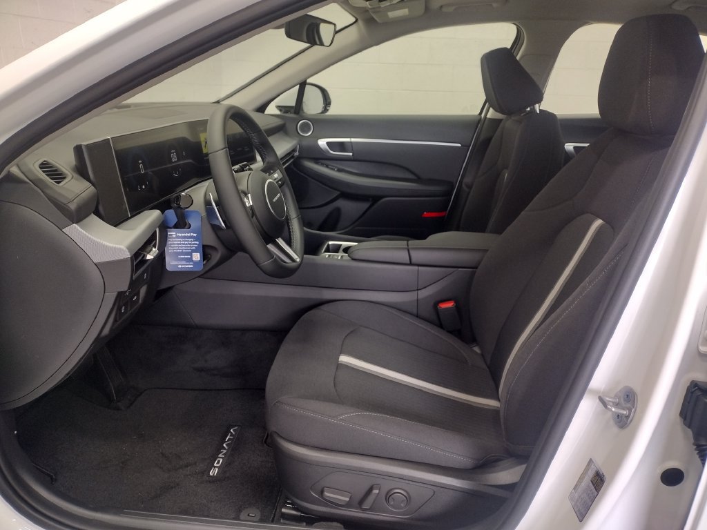 New 2026 Hyundai Sonata SEL AWD/4WD image 19