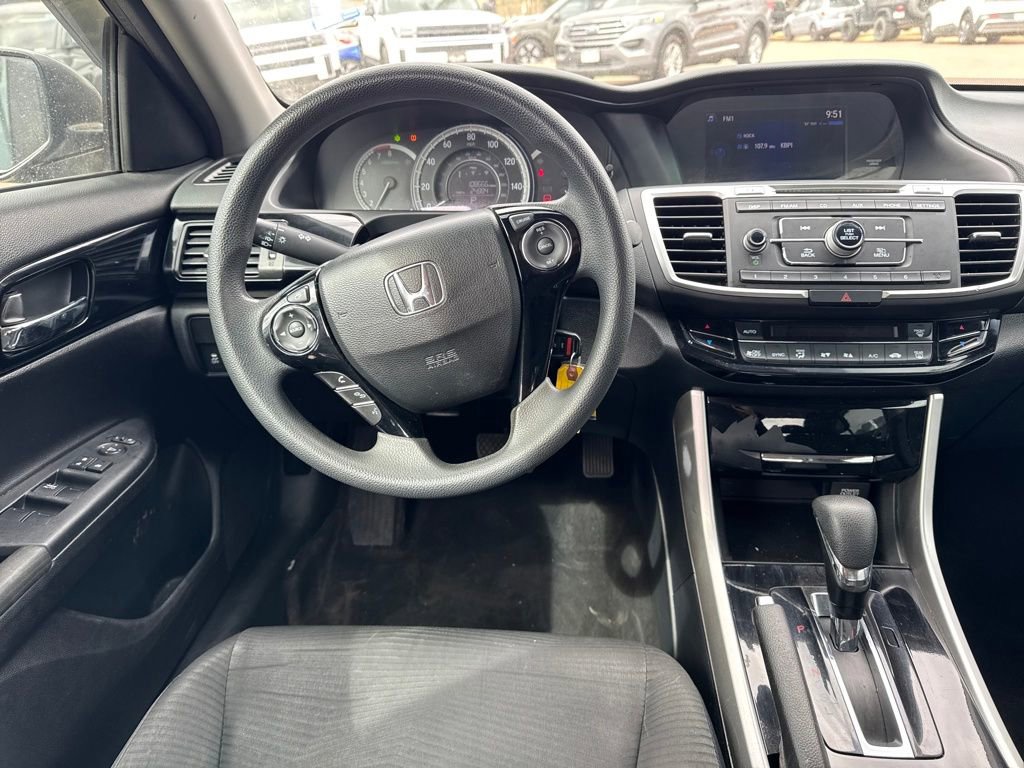 Used 2016 Honda Accord LX image 29