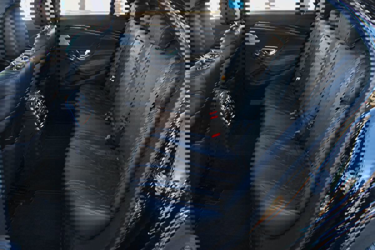 Used 2020 Mercedes-Benz S 450 4MATIC Sedan w/ Premium Package image 16