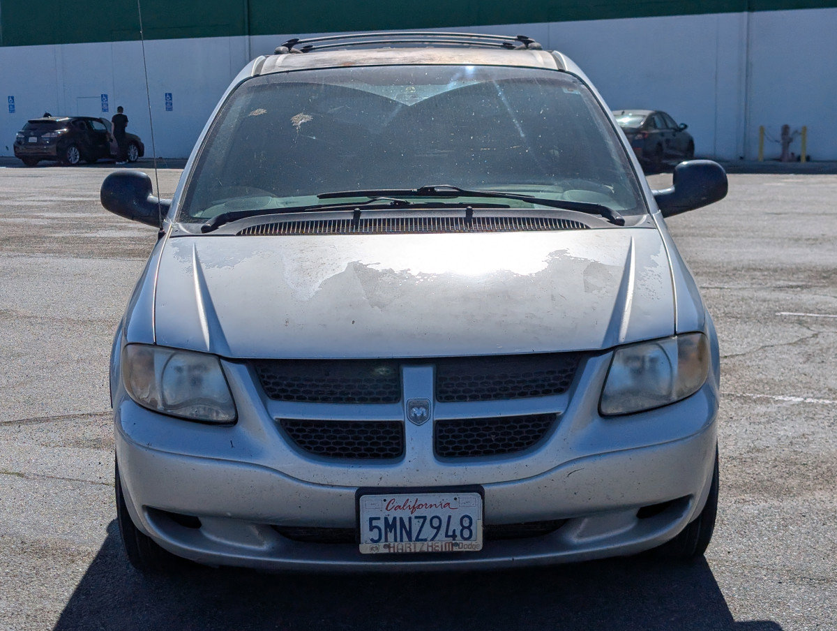 Used 2004 Dodge Grand Caravan SE w/ Popular Equipment Group image 2