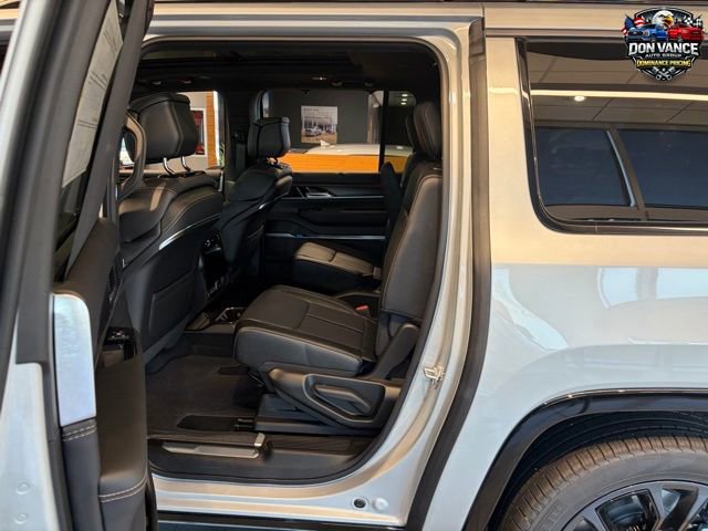 New 2026 Jeep Grand Wagoneer L Summit w/ Premium Group III AWD/4WD image 20