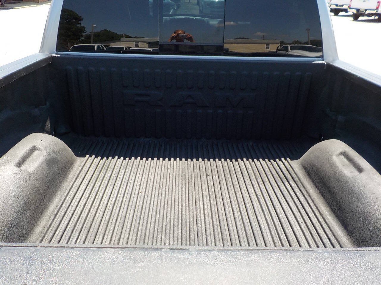 Used 2019 RAM 1500 Laramie w/ Sport Appearance Package AWD/4WD image 6